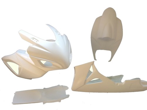 Rennverkleidung mit höcker - rennverkleidung,